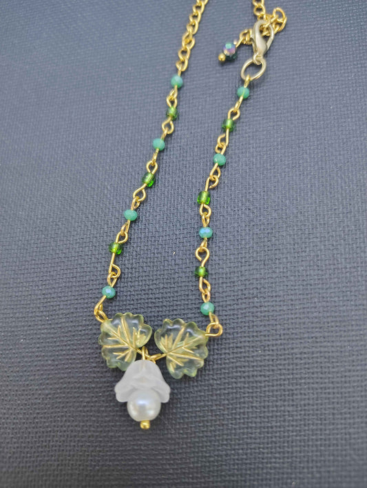 Single White Flower Bracelet